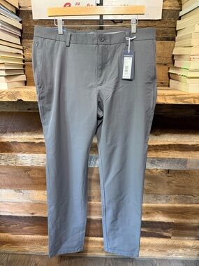 Vineyard Vines Men's Chinos in Gray